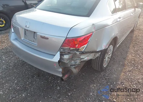 2009 Honda Accord Lx z USA, uszkodzony, nr VIN 1HGCP26329A093005